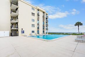 Vast Oceanfront Views Pool Patio Tennis