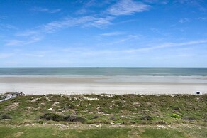 Vast Oceanfront Views Pool Patio Tennis