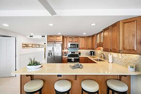 Vast Oceanfront Views Pool Patio Tennis