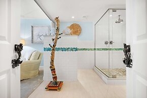 Vast Oceanfront Views Pool Patio Tennis