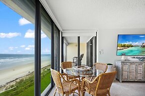 Vast Oceanfront Views Pool Patio Tennis