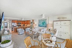 Vast Oceanfront Views Pool Patio Tennis