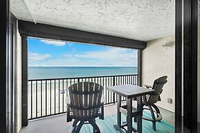 Vast Oceanfront Views Pool Patio Tennis