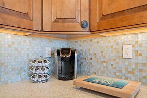 Vast Oceanfront Views Pool Patio Tennis