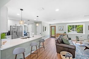 Lakeside Water View Kayak BBQ Grill Fire Pit