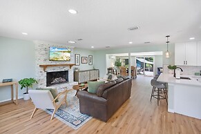 Lakeside Water View Kayak BBQ Grill Fire Pit