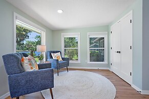 Lakeside Water View Kayak BBQ Grill Fire Pit