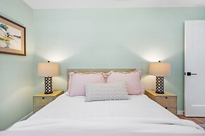 Lakeside Water View Kayak BBQ Grill Fire Pit