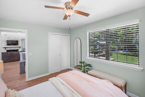 Lakeside Water View Kayak BBQ Grill Fire Pit