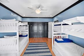 Waterfront Home w Patio Heated Pool Dock Beach