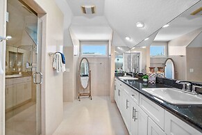 Waterfront Home w Patio Heated Pool Dock Beach