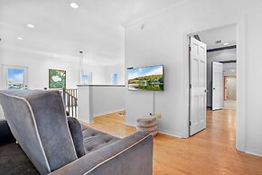 Waterfront Home w Patio Heated Pool Dock Beach