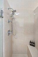 Waterfront Home w Patio Heated Pool Dock Beach