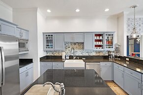 Waterfront Home w Patio Heated Pool Dock Beach