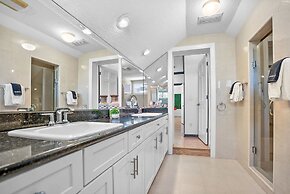 Waterfront Home w Patio Heated Pool Dock Beach