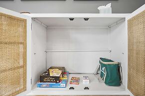 Magnolia Ave Downtown By Beach Kids Playset