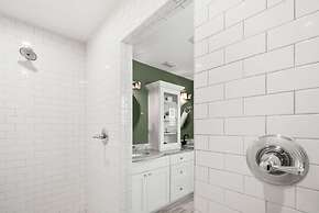 Magnolia Ave Downtown By Beach Kids Playset