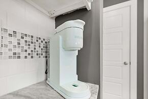 Magnolia Ave Downtown By Beach Kids Playset