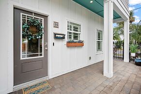 Magnolia Ave Downtown By Beach Kids Playset