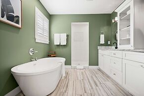 Magnolia Ave Downtown By Beach Kids Playset