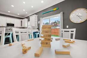 Magnolia Ave Downtown By Beach Kids Playset