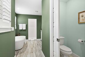 Magnolia Ave Downtown By Beach Kids Playset