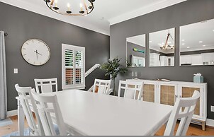 Magnolia Ave Downtown By Beach Kids Playset