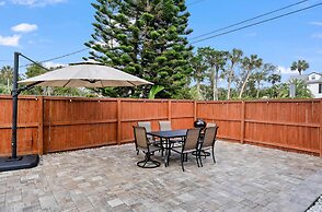 Magnolia Ave Downtown By Beach Kids Playset