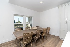 Your Summer Haven Pool Games Near Beach