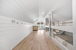 Your Summer Haven Pool Games Near Beach