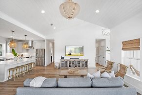 Your Summer Haven Pool Games Near Beach