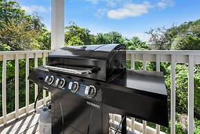 Welcome Basket Swim Spa Steps to Beach BBQ