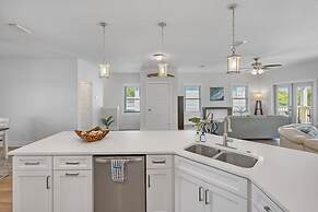 Welcome Basket Swim Spa Steps to Beach BBQ