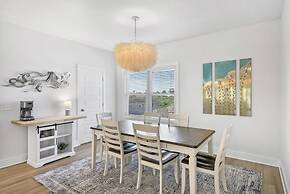 Welcome Basket Swim Spa Steps to Beach BBQ