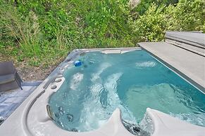 Welcome Basket Swim Spa Steps to Beach BBQ