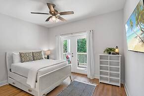 Welcome Basket Swim Spa Steps to Beach BBQ