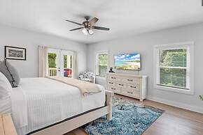 Welcome Basket Swim Spa Steps to Beach BBQ