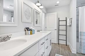 Plunge Pool Pack N Play BBQ Walk Downtown