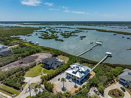 400 Steps to Sand Waterfront Luxury w Dock Pool