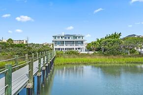 400 Steps to Sand Waterfront Luxury w Dock Pool
