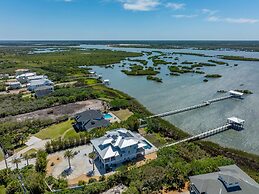 400 Steps to Sand Waterfront Luxury w Dock Pool