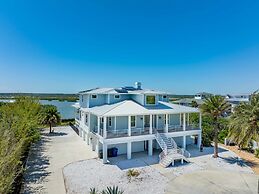 400 Steps to Sand Waterfront Luxury w Dock Pool