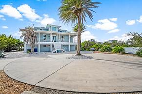 400 Steps to Sand Waterfront Luxury w Dock Pool
