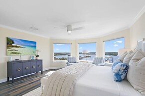 400 Steps to Sand Waterfront Luxury w Dock Pool
