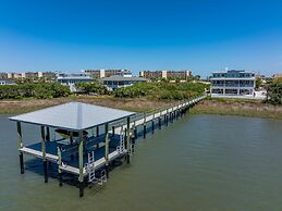 400 Steps to Sand Waterfront Luxury w Dock Pool