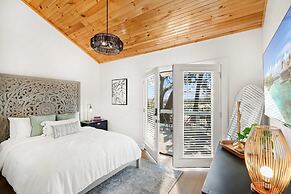 Waterfront Incredible Views Fire pit Renovated