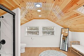 Waterfront Incredible Views Fire pit Renovated