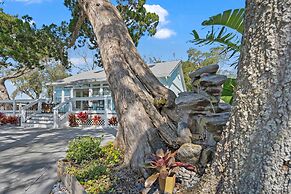 Waterfront Incredible Views Fire pit Renovated