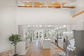 Waterfront Incredible Views Fire pit Renovated