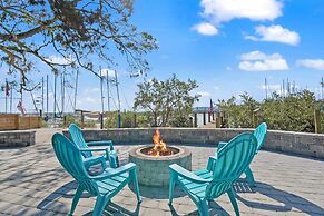 Waterfront Incredible Views Fire pit Renovated